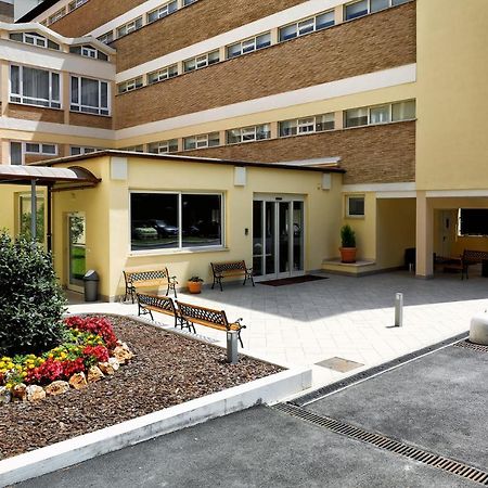 Casa Per Ferie San Juan De Avila Rzym Zewnętrze zdjęcie