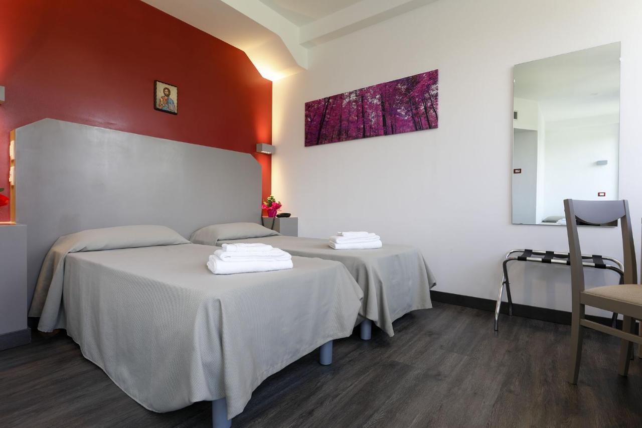 Casa Per Ferie San Juan De Avila Rzym Zewnętrze zdjęcie