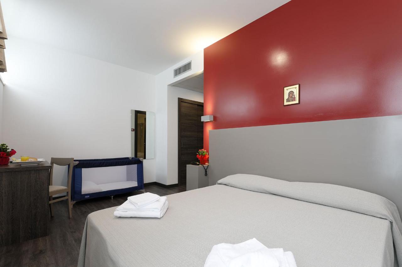 Casa Per Ferie San Juan De Avila Rzym Zewnętrze zdjęcie