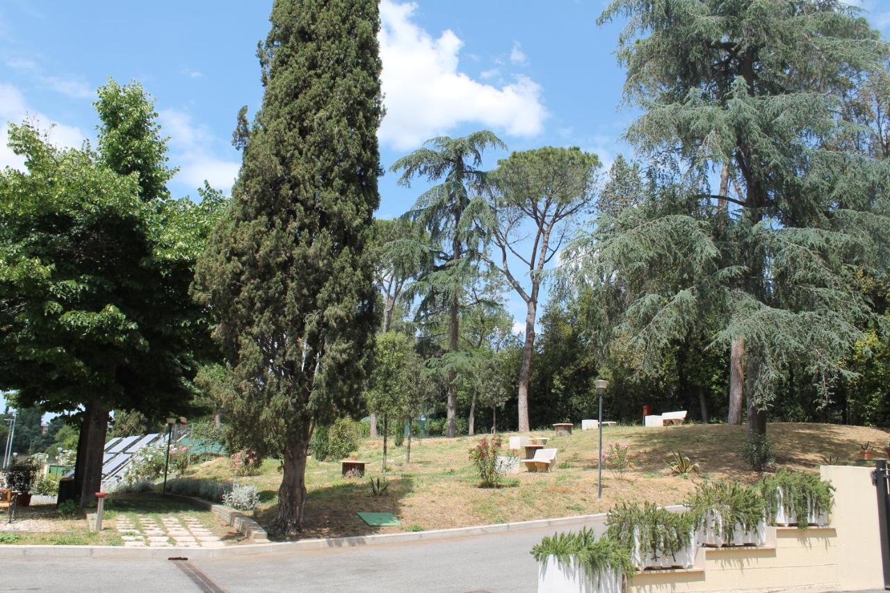 Casa Per Ferie San Juan De Avila Rzym Zewnętrze zdjęcie